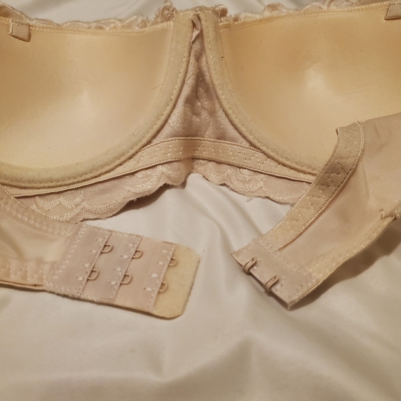 8 Variety Pack 34B Bras - Picture 3 of 16